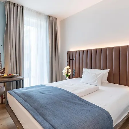 Aiden By Western Biberach 3*