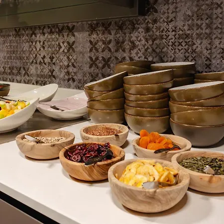 Aiden By Western Biberach