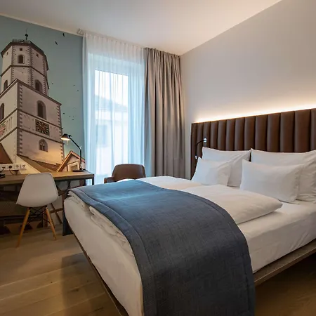 Aiden By Western Biberach 3*