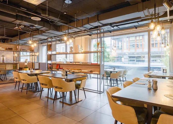 Aiden By Western Biberach 3*